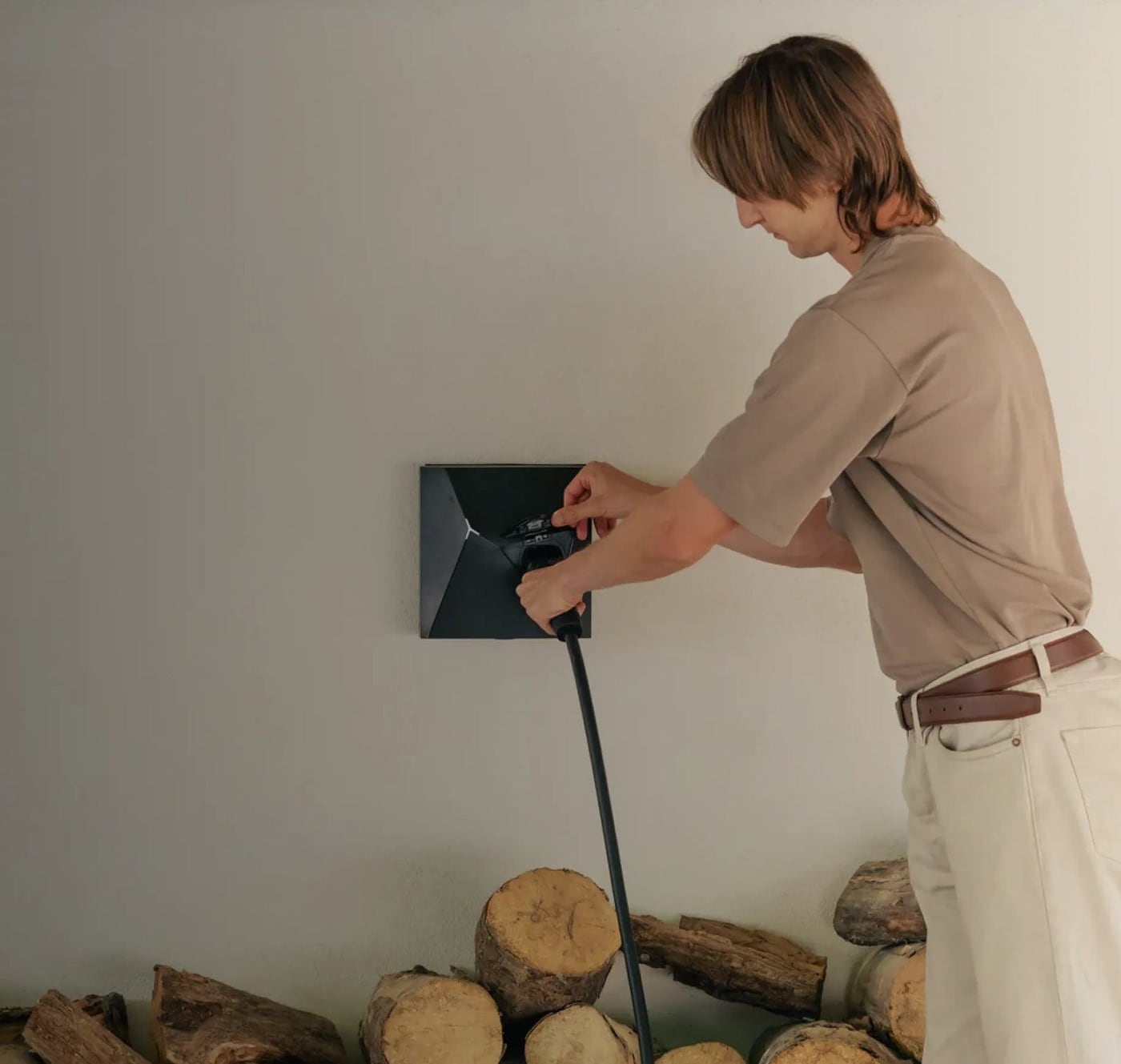 Laadkabel aansluiten op een NexBlue laadstation aan een woning